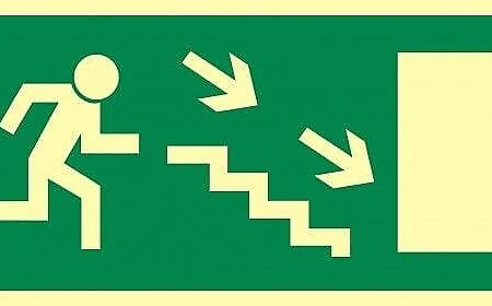 530 Escape down stairs right 530B/530C Photoluminescent SafeSign