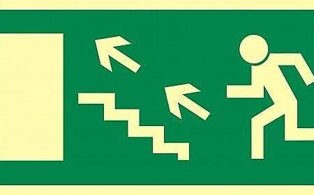 533 Evacuation upstairs left 533B/533C Photoluminescent SafeSign